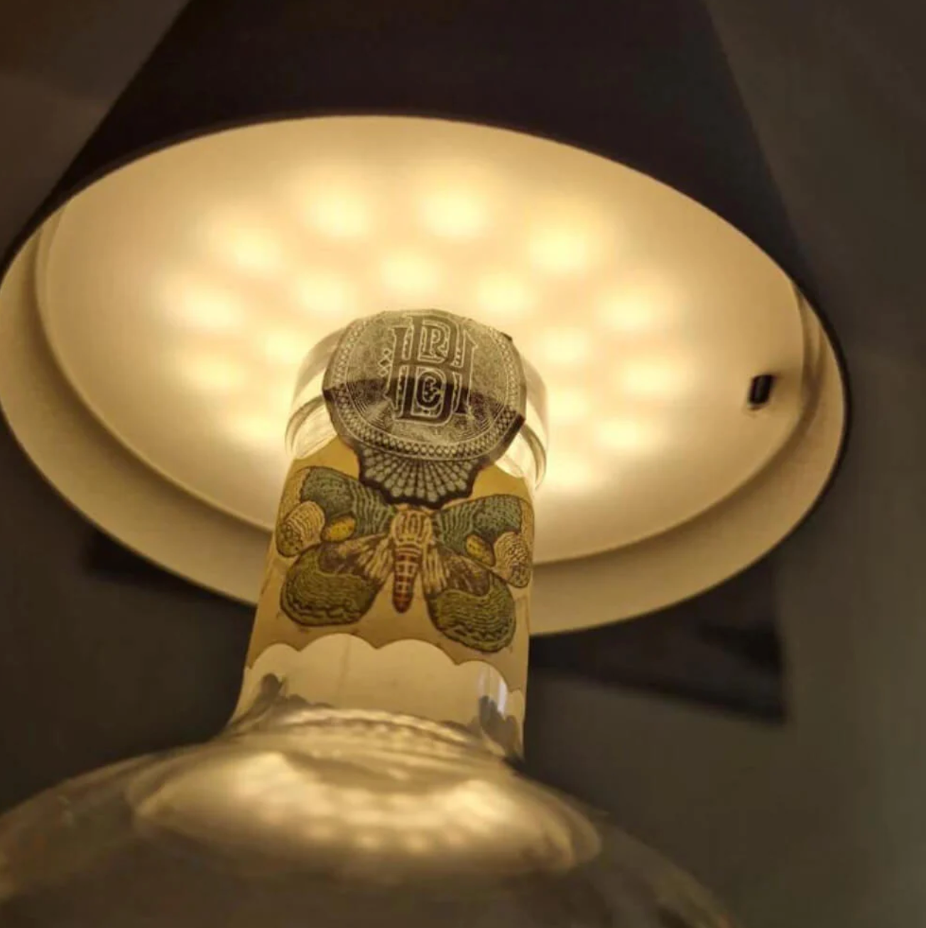 BottleLight - Wireless Bottle Lamp